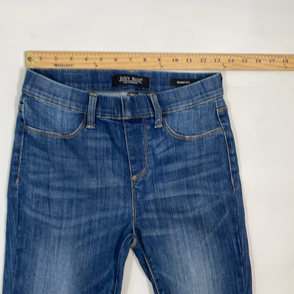 Judy Blue Pull-on Jeans Skinny Size 5 27 Destructed EUC - Picture 8 of 12